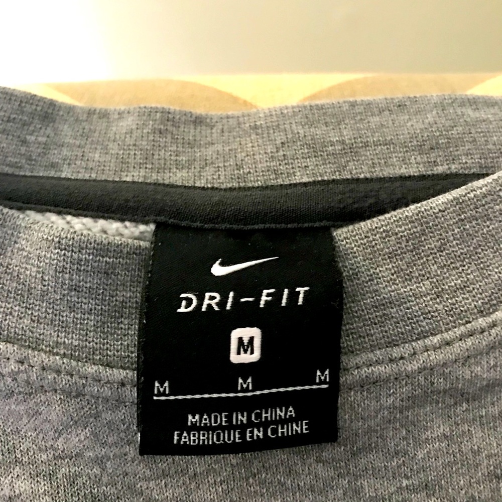 Nike crewneck sweatshirt